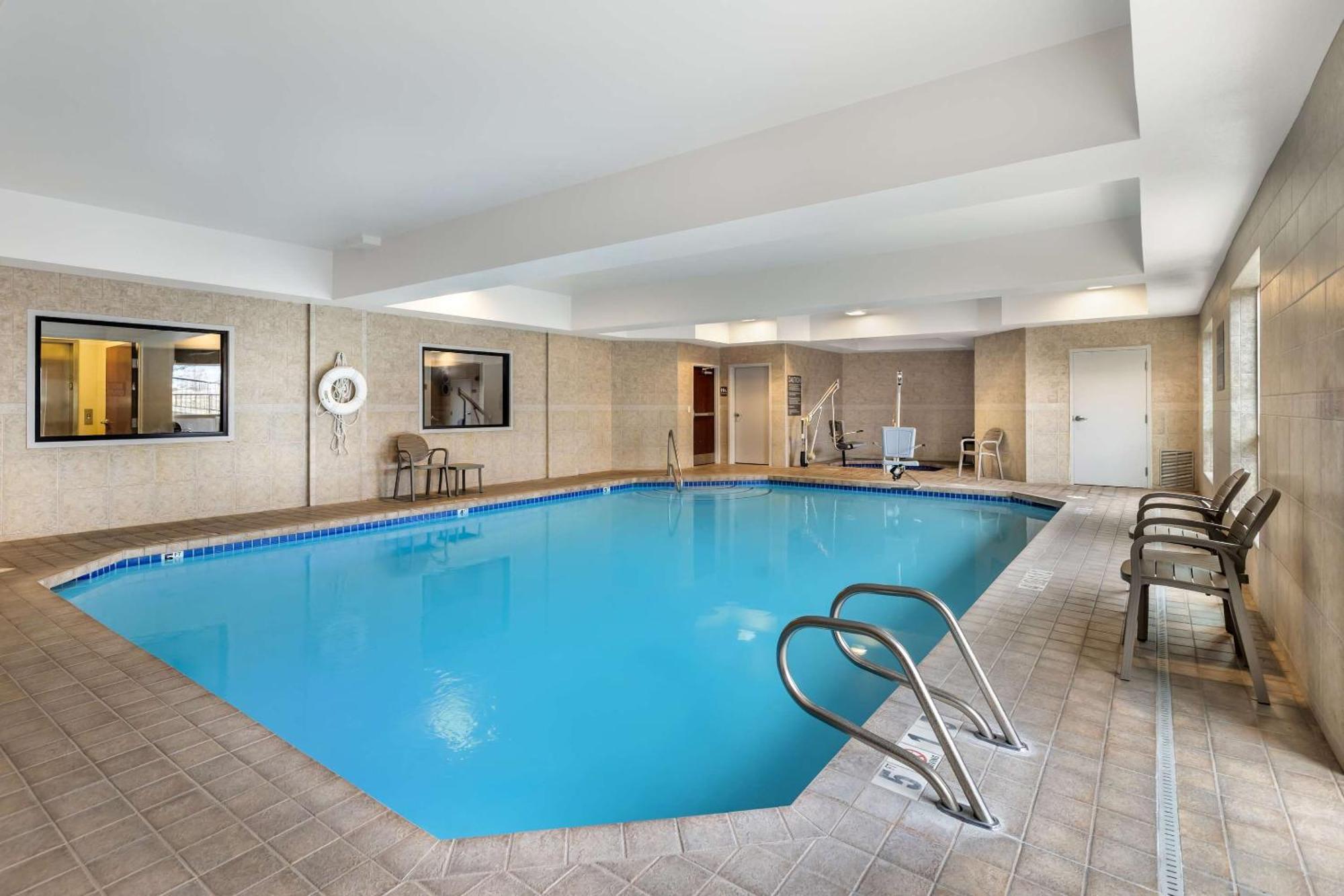 Comfort Suites Redmond Airport Ngoại thất bức ảnh